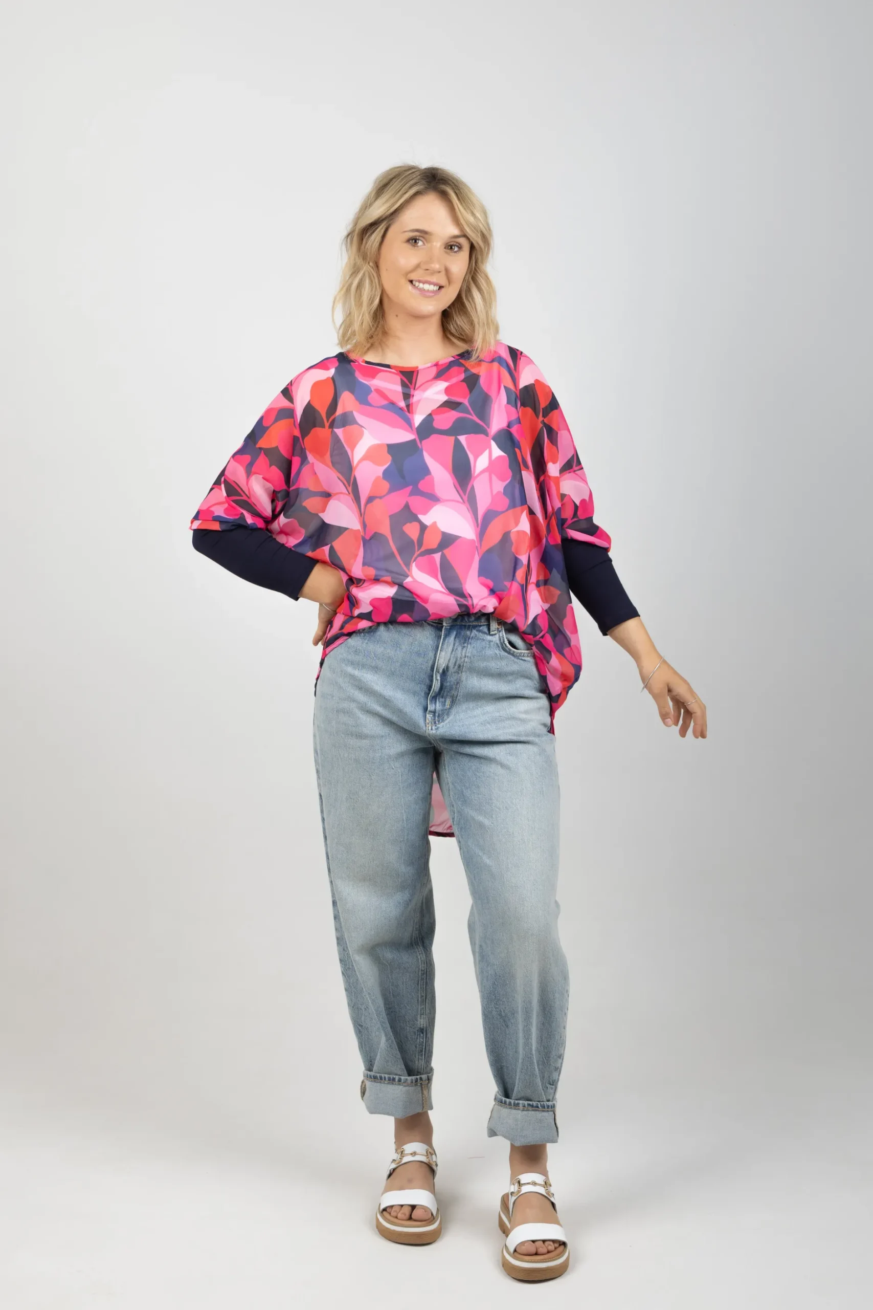 blank_space_label_lucy_to_2.webp Shirts & Tops-BLANK SPACE LABEL LUCY TOP CRIMSON CRAZE