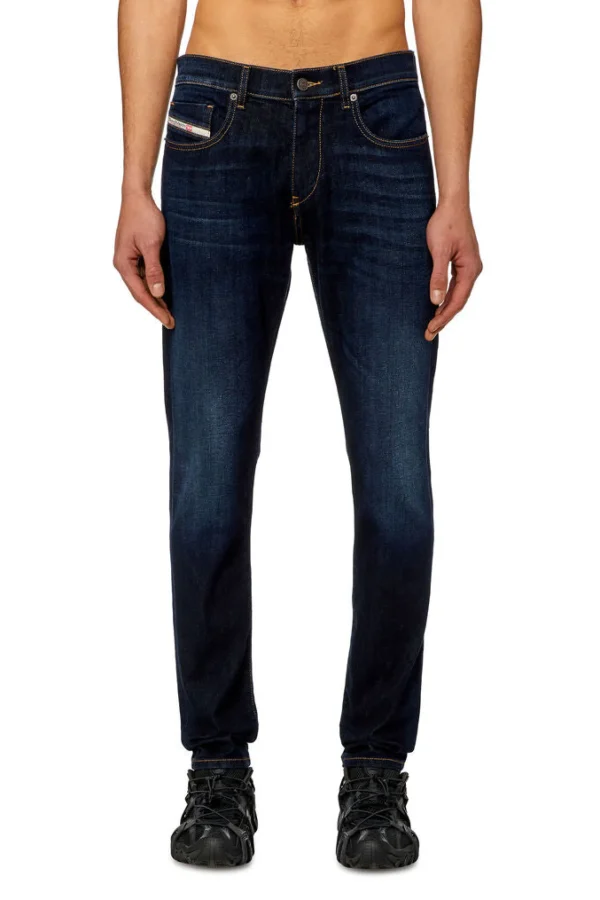 Denim-DIESEL 2019 D-STRUKT SLIM JEAN DARK BLUE
