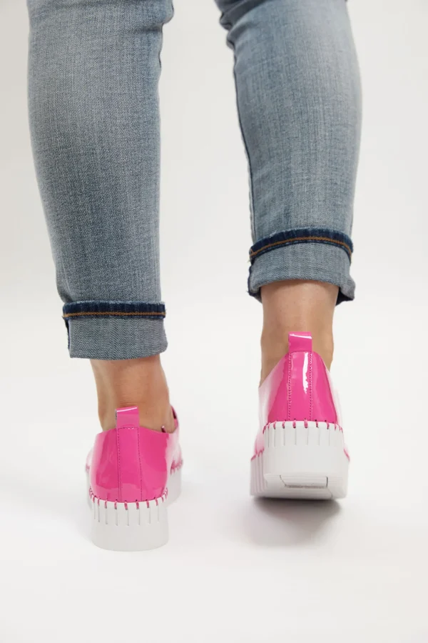 Footwear-DJANGO & JULIETTE BRENDA SNEAKER - HOT PINK PATENT LEATHER