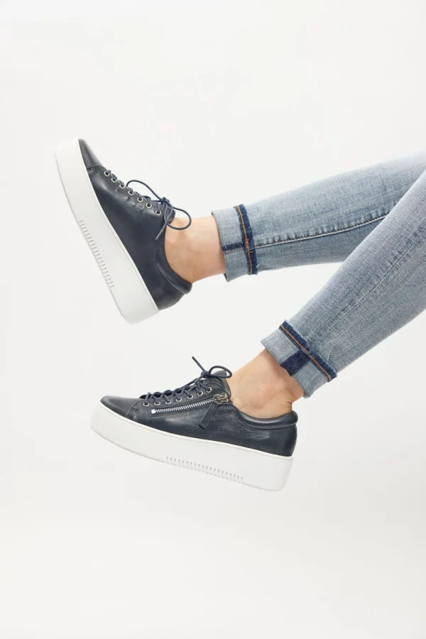 Footwear-DJANGO & JULIETTE WOLFIE SNEAKERS - NAVY LEATHER