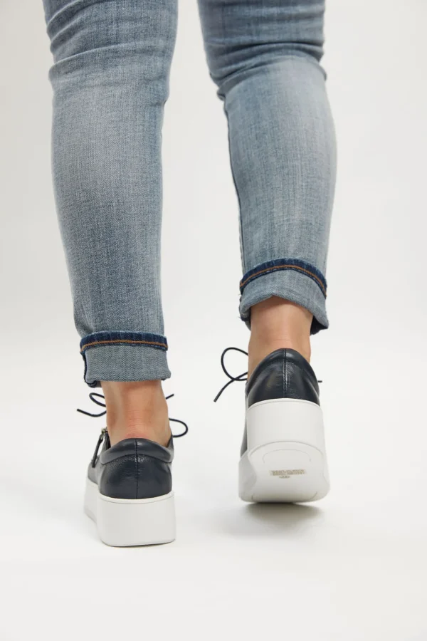 Footwear-DJANGO & JULIETTE WOLFIE SNEAKERS - NAVY LEATHER