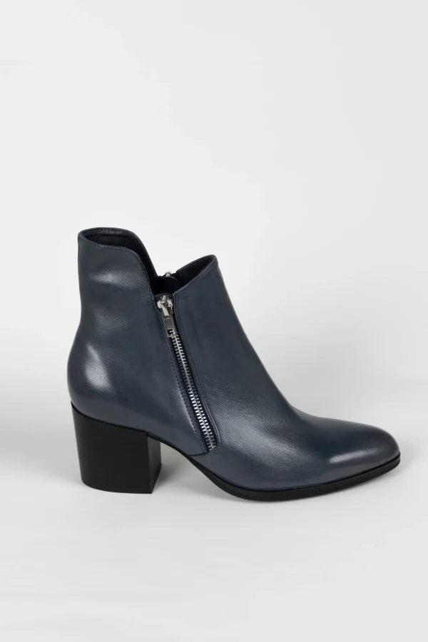Footwear-DJANGO & JULIETTE ZERENA BOOT NAVY LEATHER