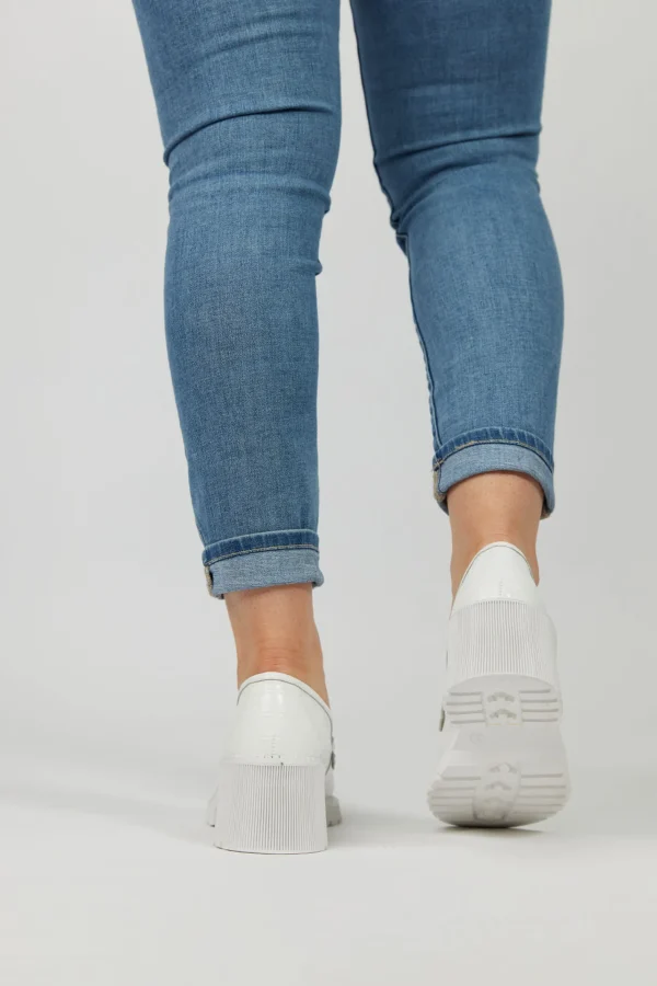 Footwear-DJANGO & JULIETTE ZOEY LOAFER WHITE CROC LEATHER
