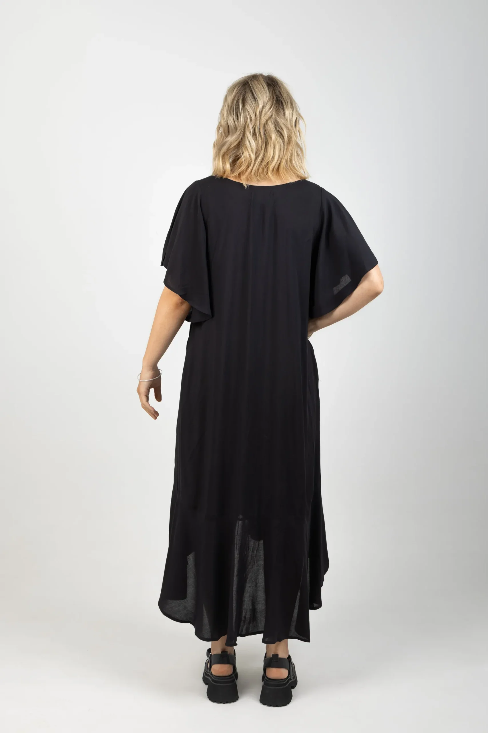 ebive_esprit_flutter_maxi_4-1.webp Dresses-EB&IVE ESPRIT FLUTTER MAXI EBONY