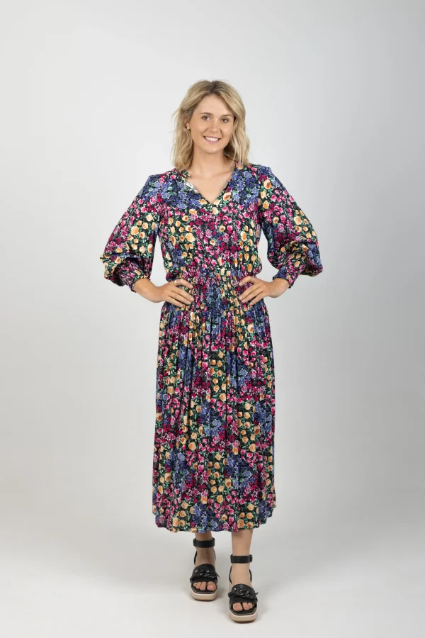 Dresses-EB&IVE LA MER SHIRRED MAXI BLUME