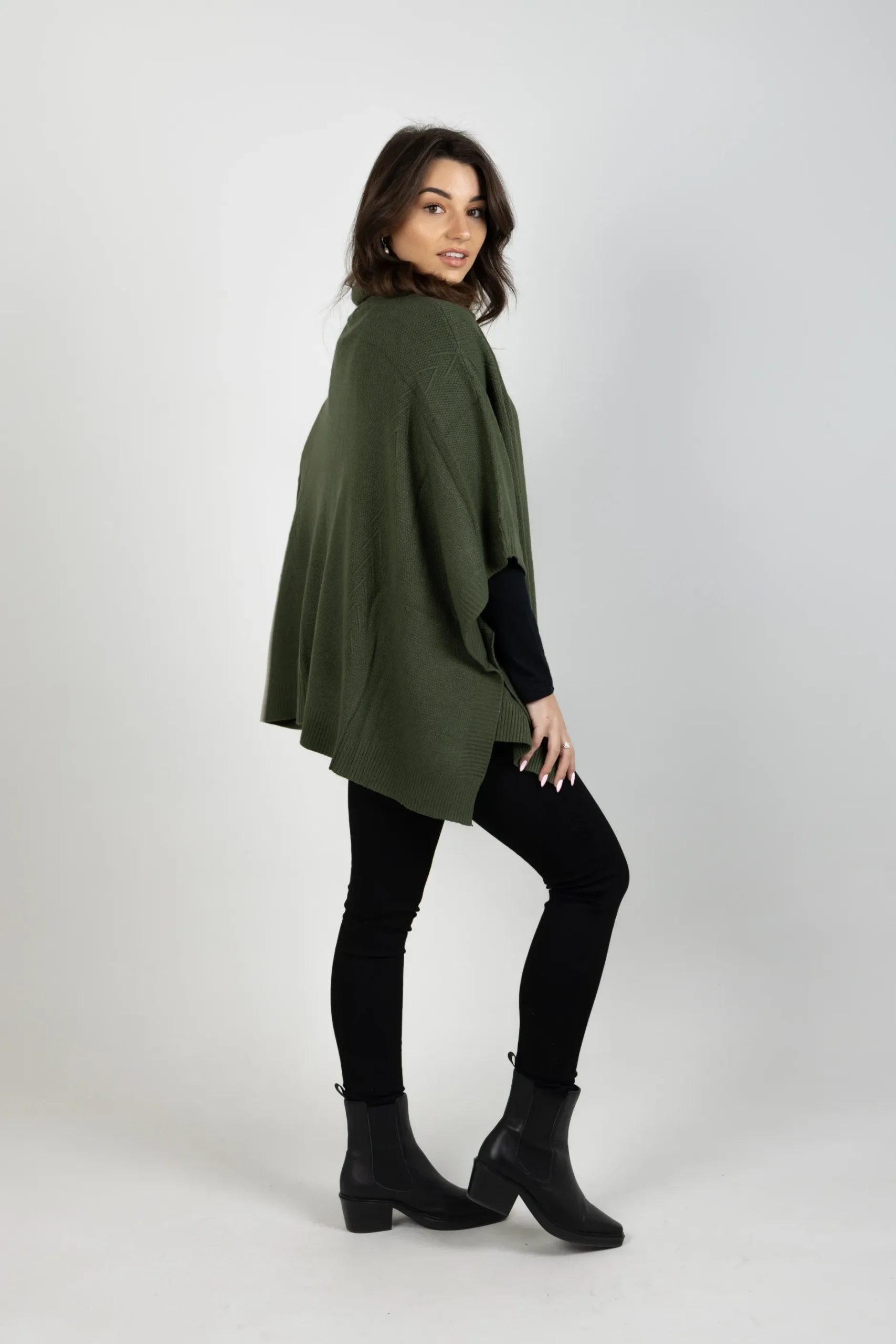ebive_nawi_poncho_olive_4.webp Sweaters & Knitwear-EB&IVE NAWI PONCHO OLIVE