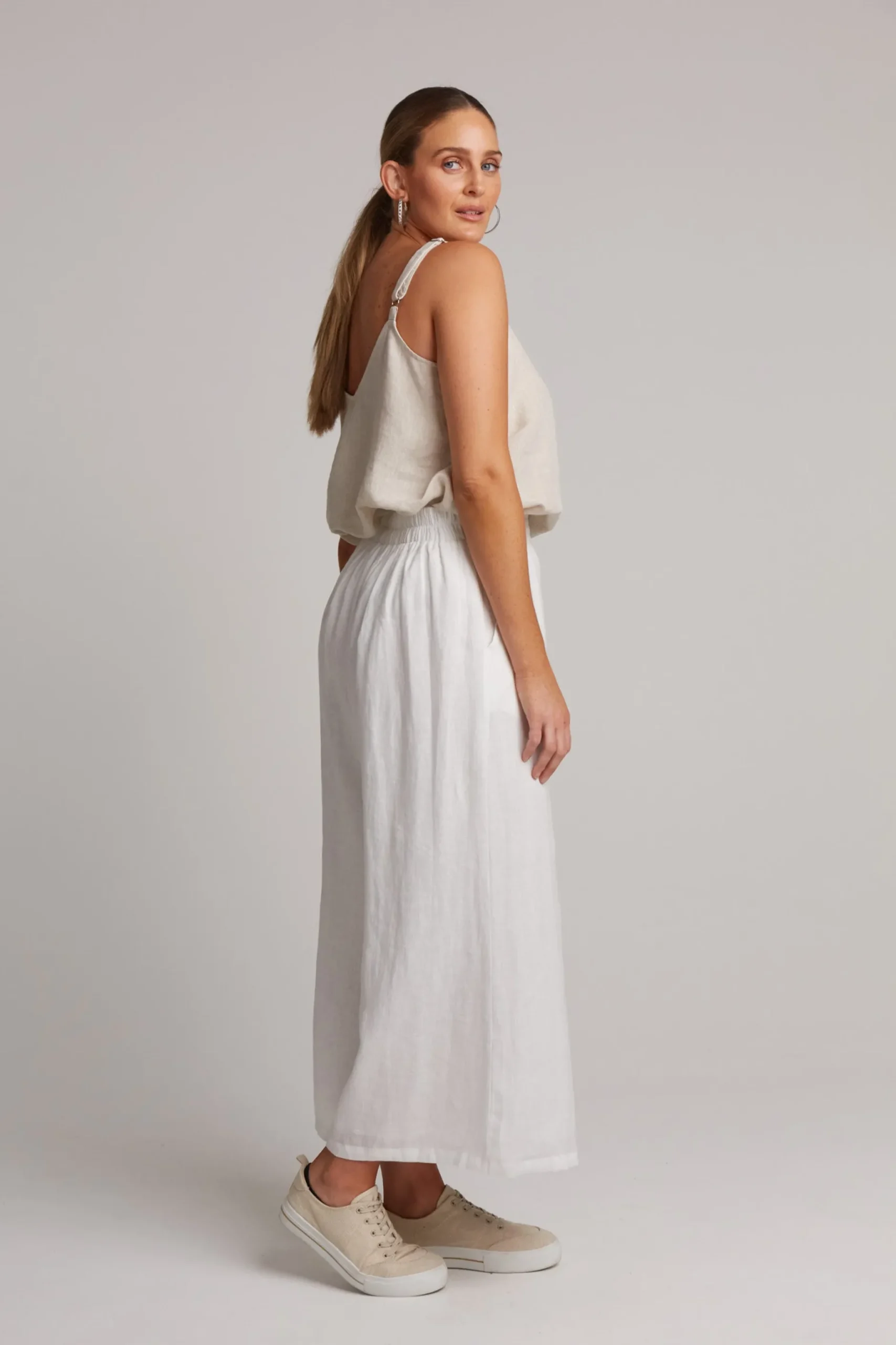ebive_studio_crop_pant_sa_1.webp Pants-EB&IVE STUDIO CROP PANT SALT