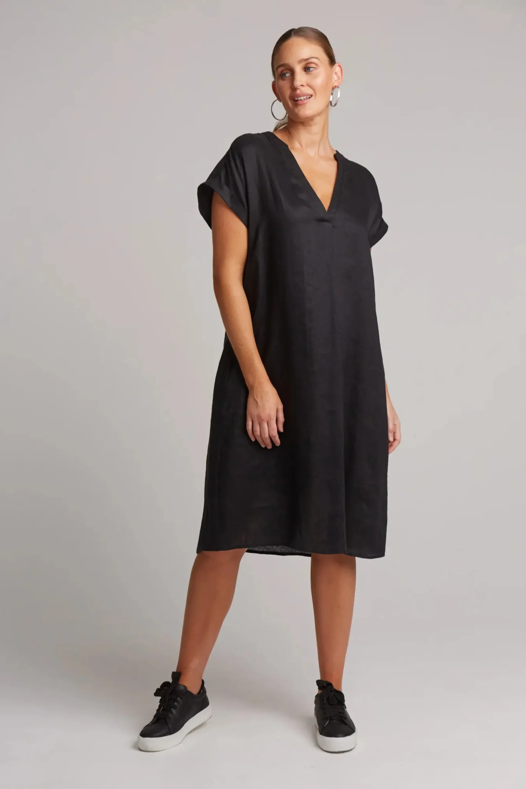 ebive_studio_dress_ebony_1.webp Dresses-EB&IVE STUDIO DRESS EBONY