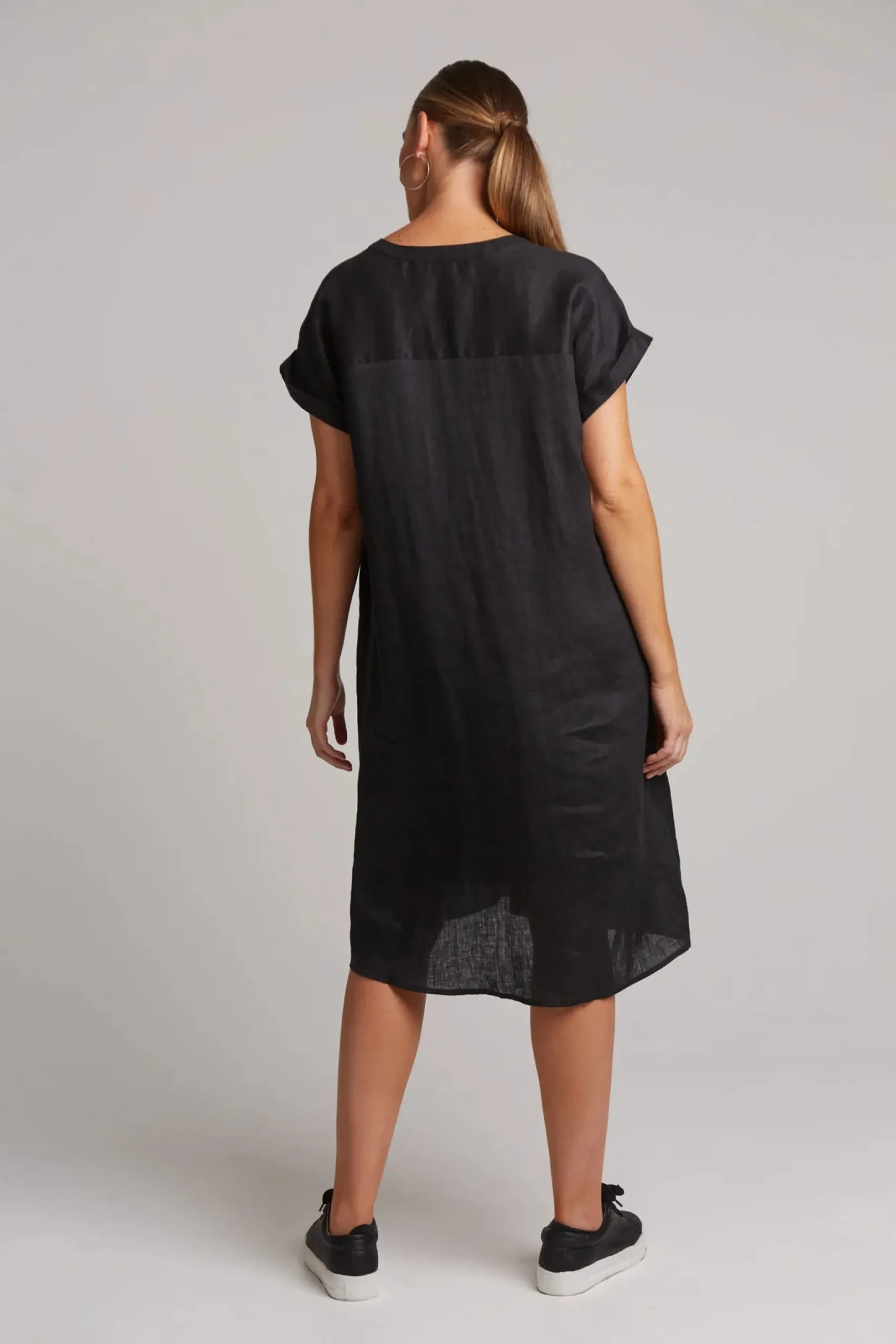 ebive_studio_dress_ebony_3.webp Dresses-EB&IVE STUDIO DRESS EBONY