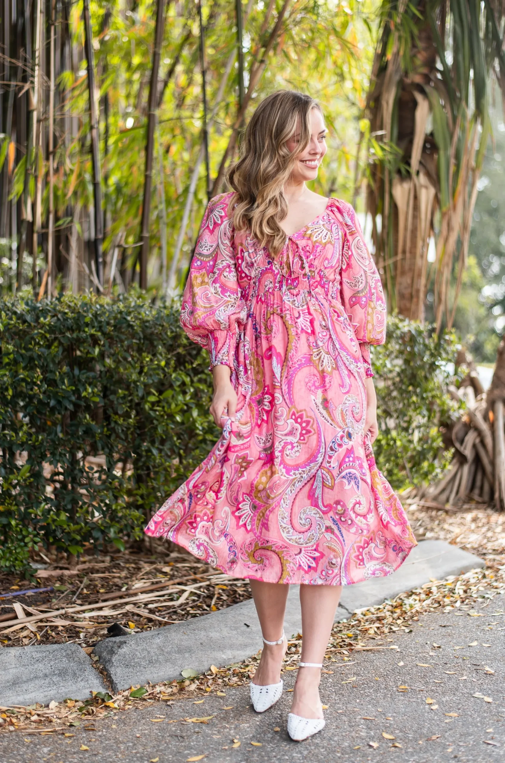 fria_hailey_midi_dress_pi_3.webp Dresses-FRIA HAILEY MIDI DRESS PINK PAISLEY