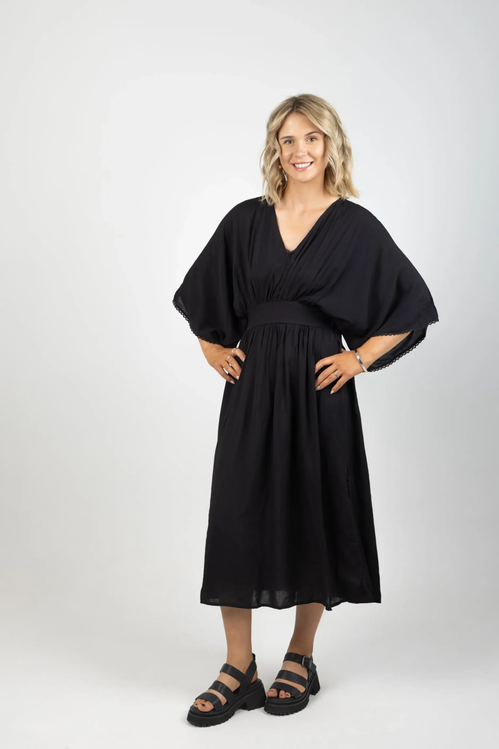 haven_suva_batwing_maxi_j_3.webp Dresses-HAVEN SUVA BATWING MAXI JET