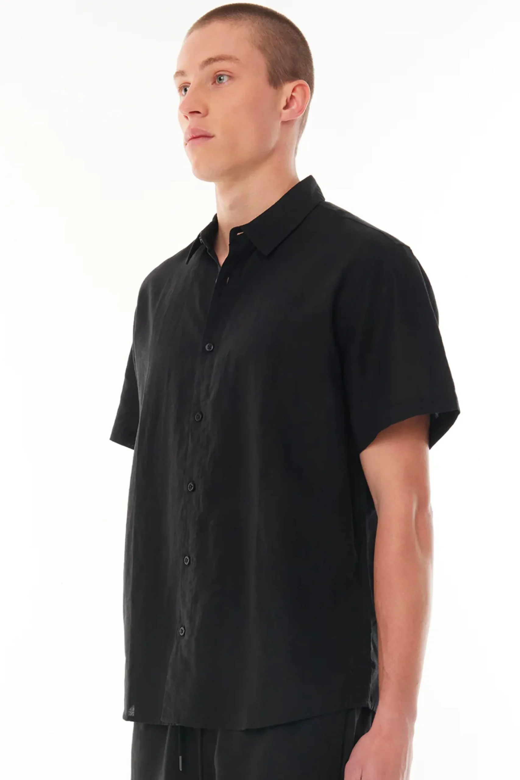 huffer_mens_linin_ss_shir_1.webp Shirts-HUFFER MENS LIN-IN SS SHIRT BLACK