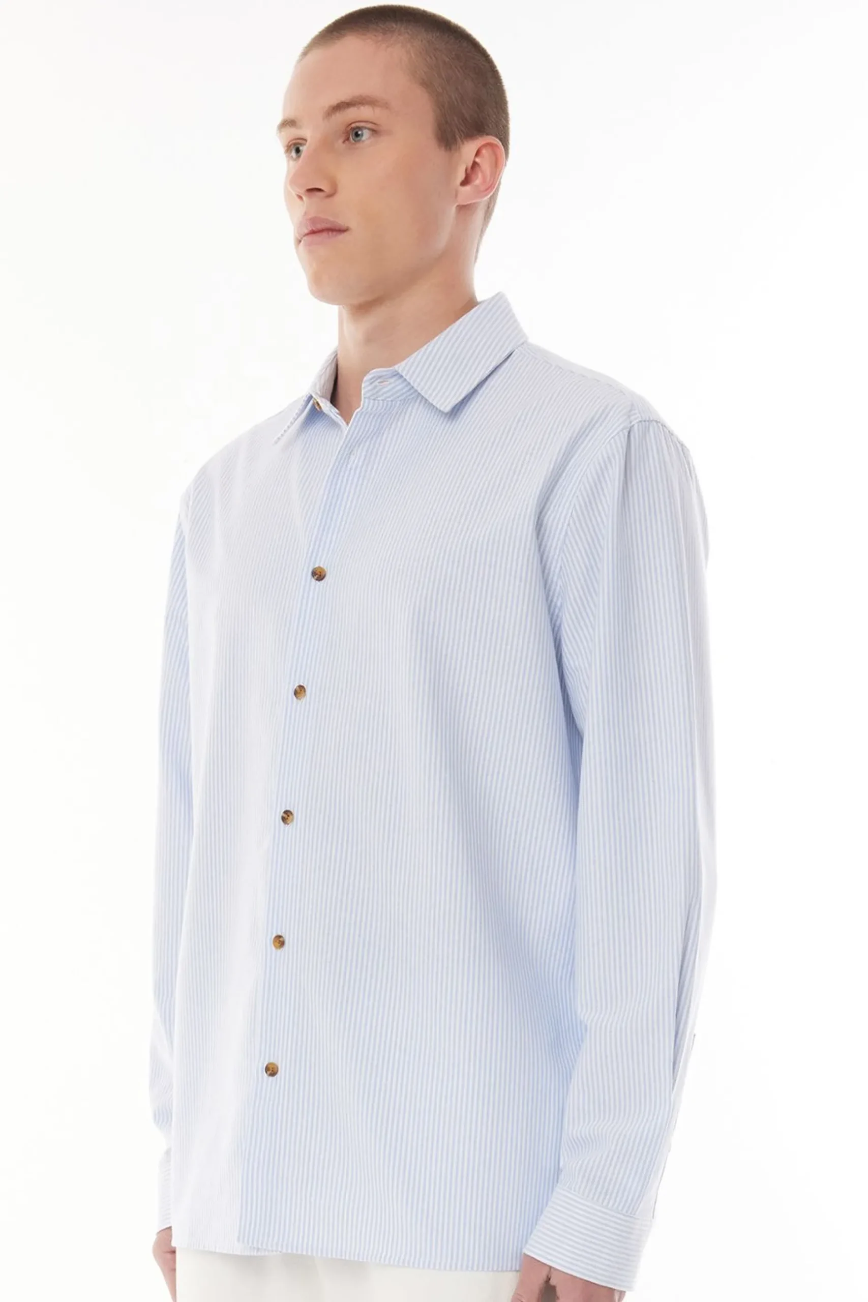 huffer_oxford_ls_shirt__b_4.webp Shirts-HUFFER OXFORD LS SHIRT - BLUE HAZE/CHALK