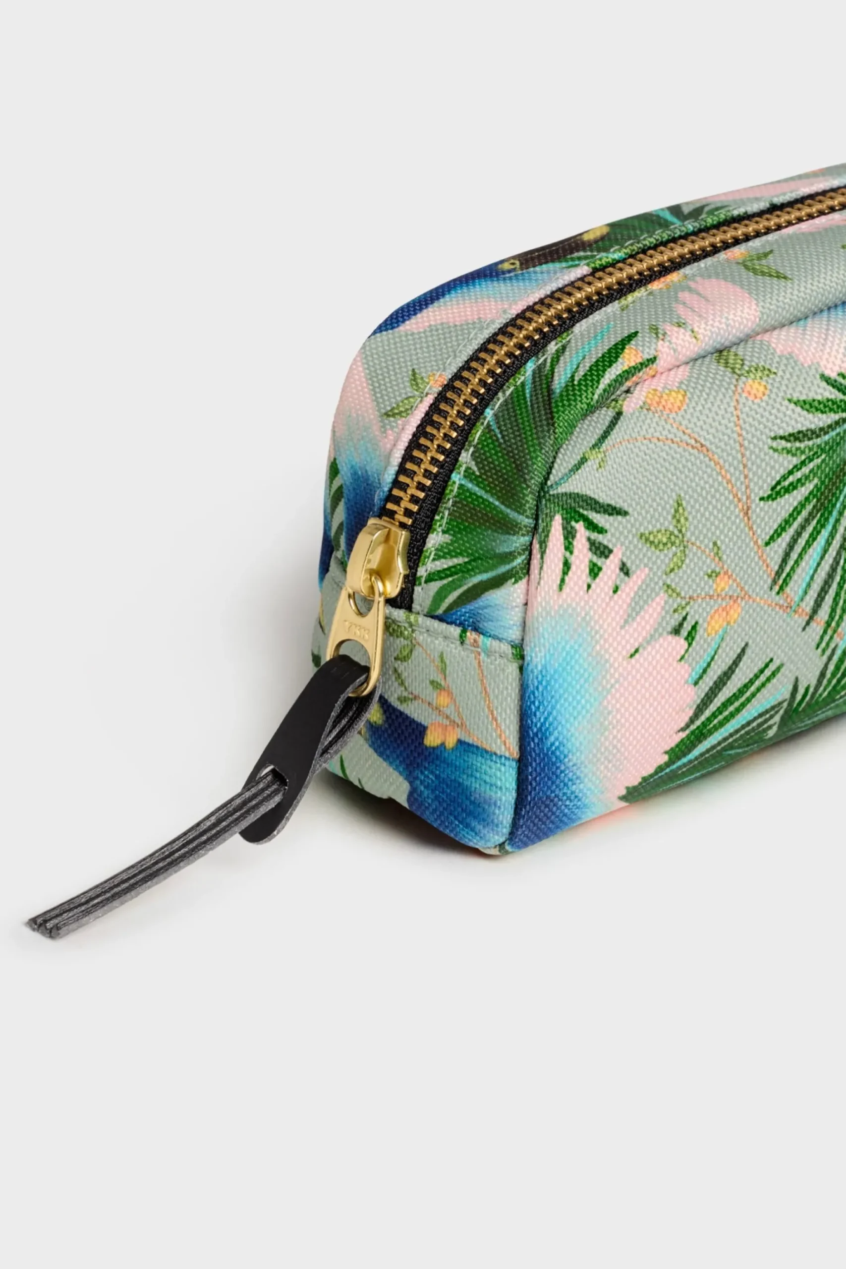 wouf_makeup_bag__maya_2.webp Books & Stationery-WOUF MAKEUP BAG - MAYA